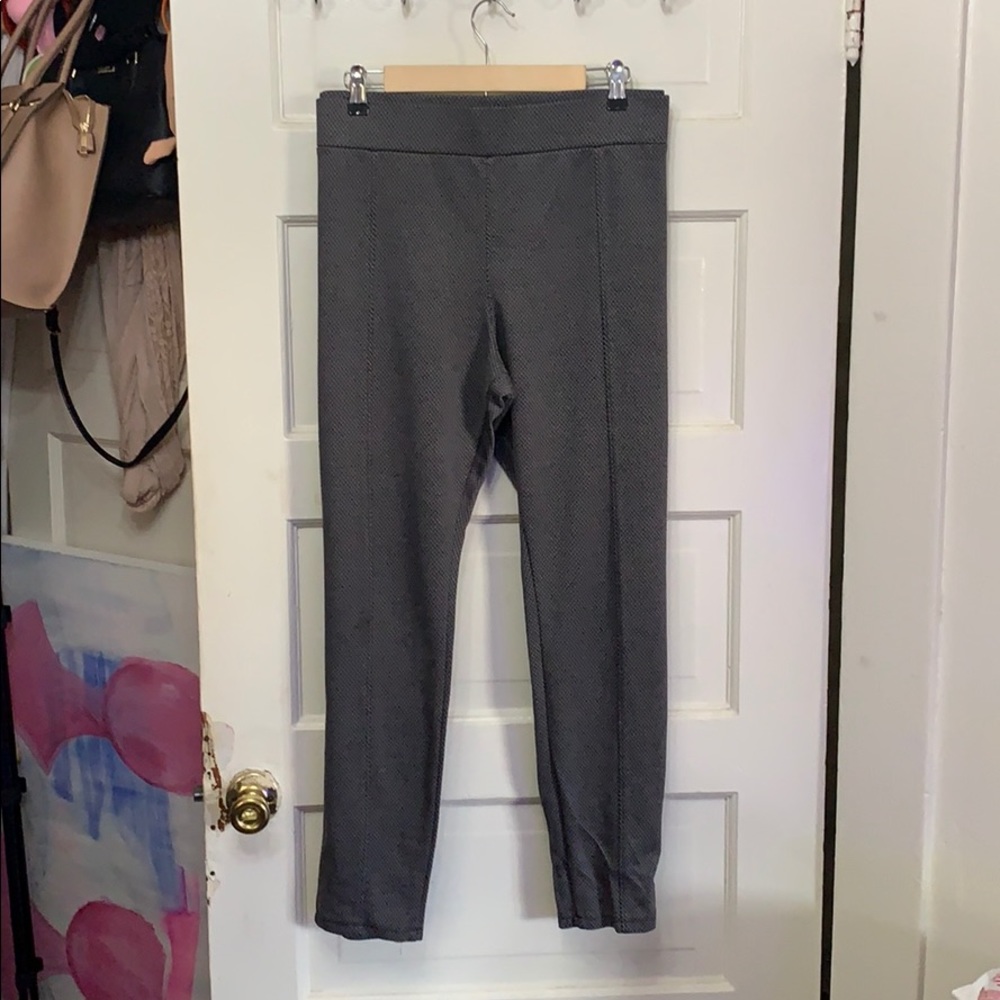3X Mini Chevron Knit Pixie Pants